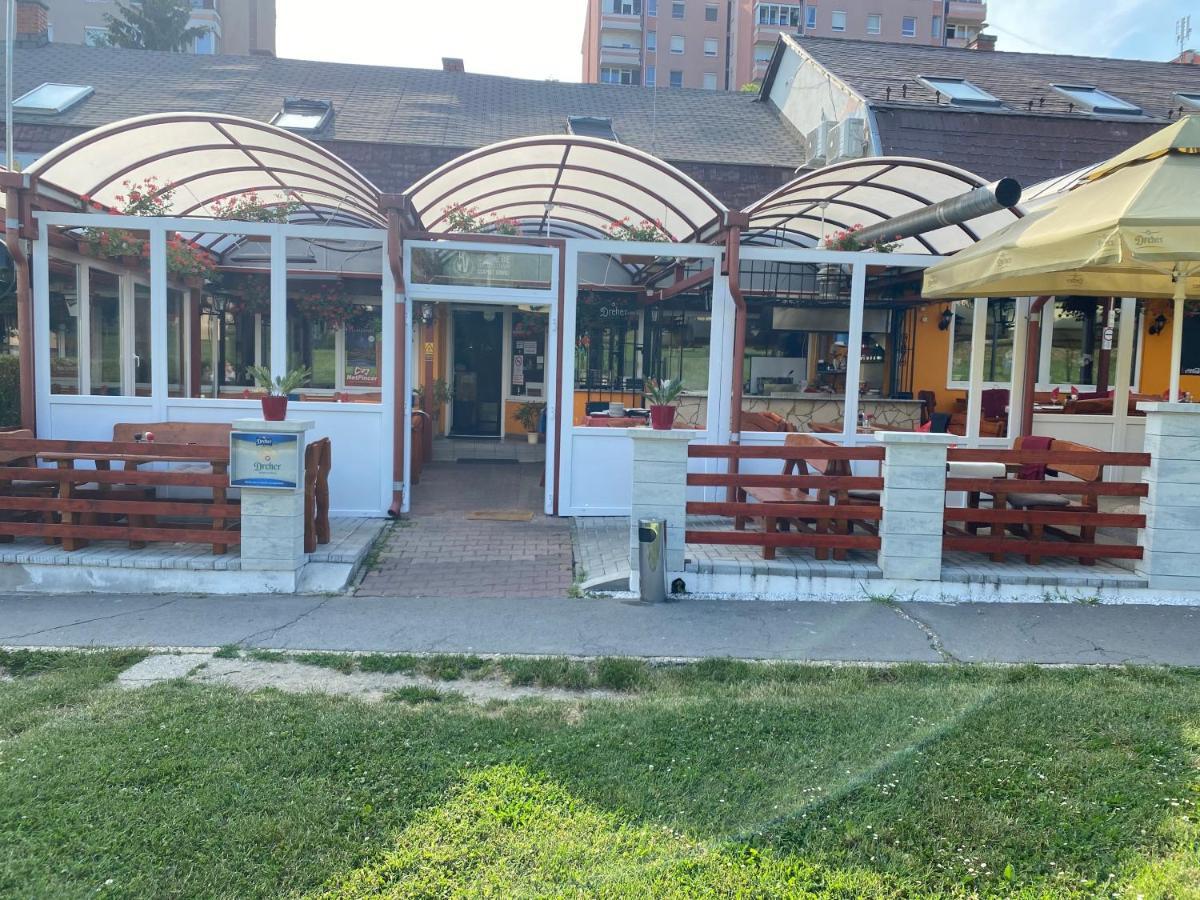 Kiskakas Etterem Hotel Залегершег Екстериор снимка